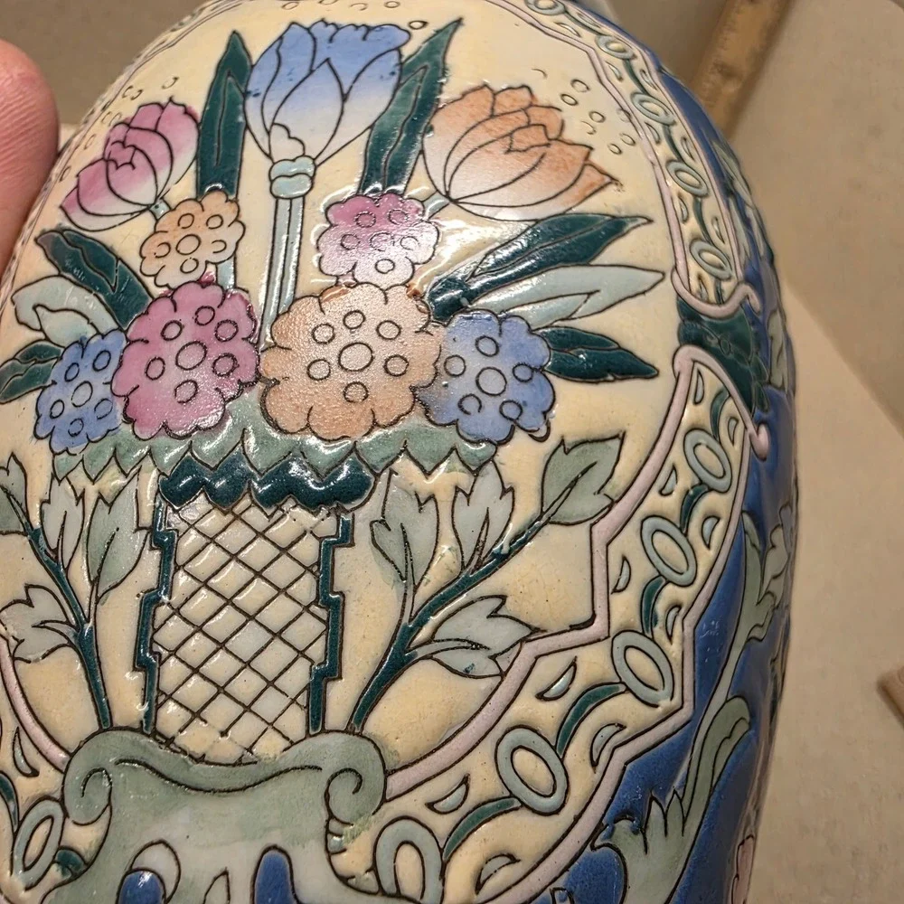 WBI Chinese Vase Urn 6